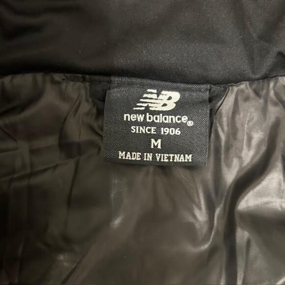 New Balance Mens Vest Quilted Comfort Black Puffer Full Zip with Pockets Sz M - Picture 6 of 8